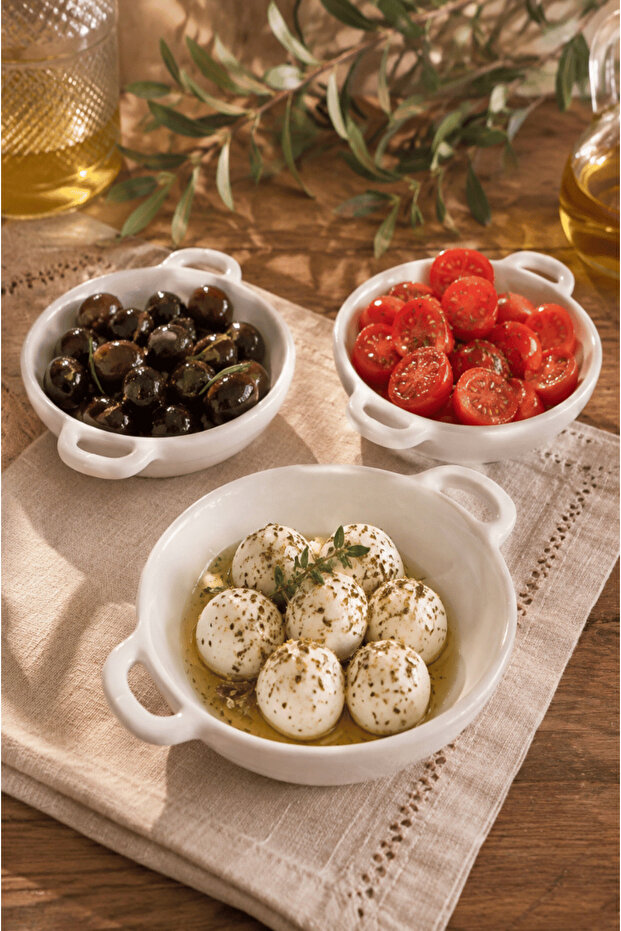 3 Pieces Porcelain Oval Breakfast Appetizer Presentation Plate with Handles 15 cm