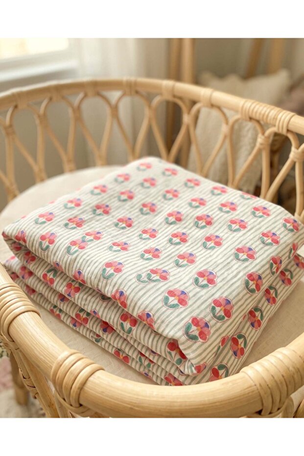 Bloom - Green Muslin Blanket