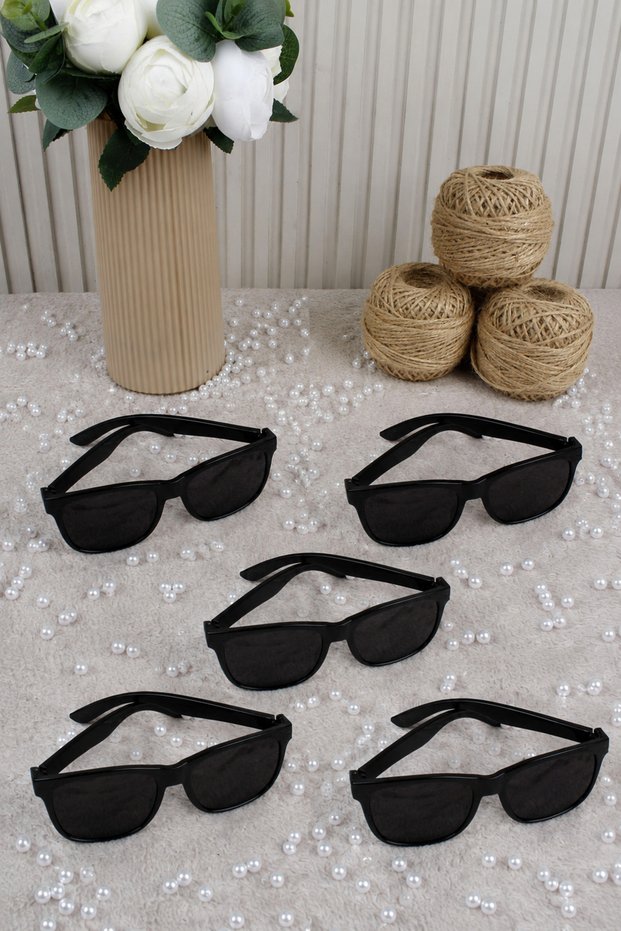 Black 5-Piece Plain Classic Bride and Groom Party Glasses, Accessory Glasses for Wedding, Engagement, Henna, Bachelorette, Photo Shoot, Birthday, Bride to Be, Circumcision and Organization Events