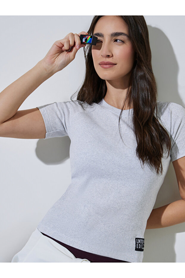 White Ribbed Round Neck Fitted T-Shirt with Patch Detail