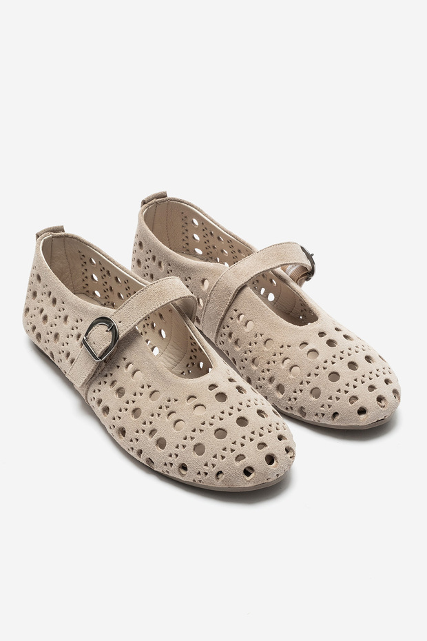 Zeta Genuine Leather Women's Flats