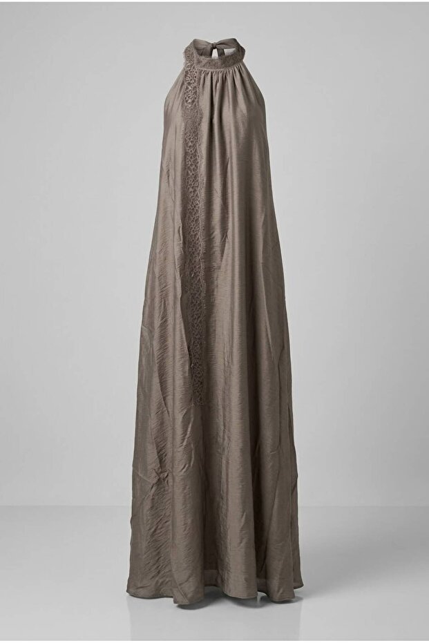 Lace-Detail Halter Neck Long Dress Pes3438