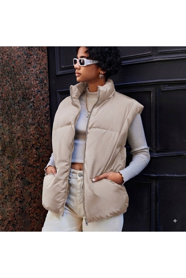 Women's Beige Stand-Up Collar Double Pocket Metal Zipper Short Puffer Vest