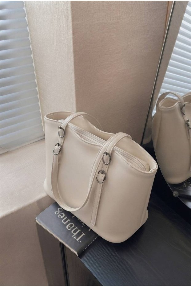 Ri̇ka Casual Hand and Shoulder Women's Bag