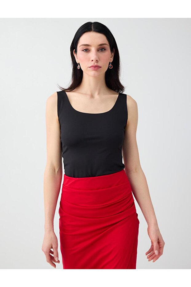Black Square Neck Slim Fit Strappy Tank Top