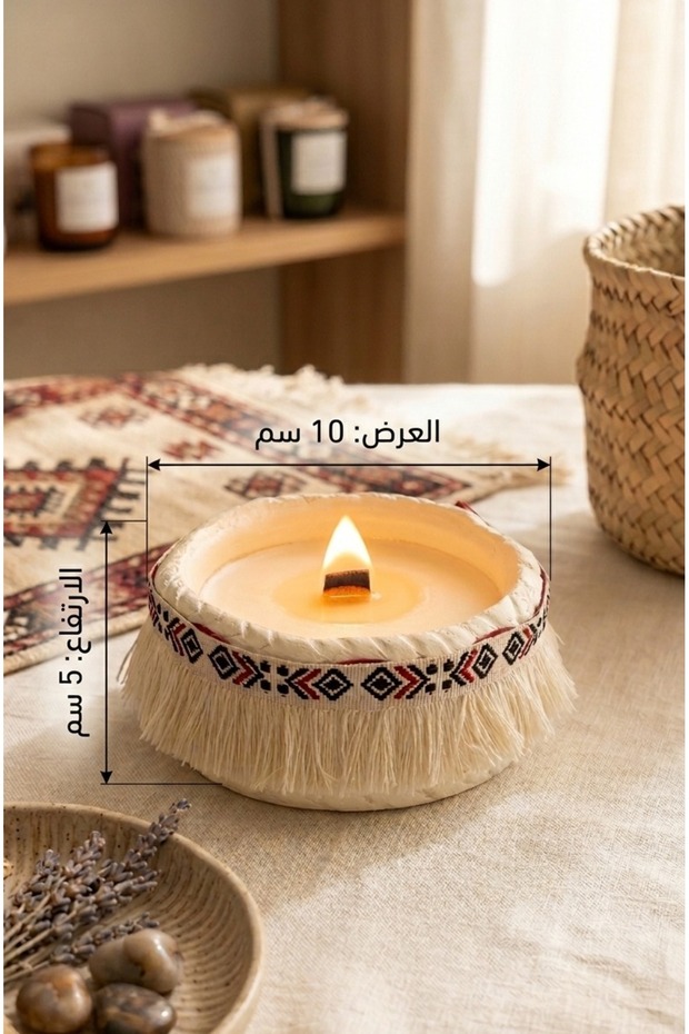 شموع فواحة في كأس حجري ابيض