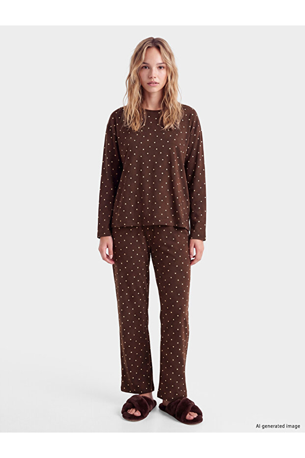 Sparkling Choices from Shining Store Zero Roba Collar Polka Dot Women's Pajama Set