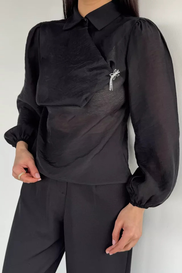 Women's Degaje Collar Brooch Detailed Blouse