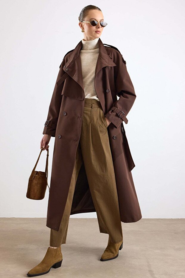 Oversized Water-Repellent Trench Coat with High Collar, Cape and Placket Detail K. Brown 6892