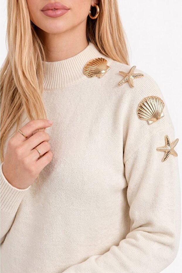 Women's Knitwear Sweater Custom Design Stylish Button Detailed Sweater