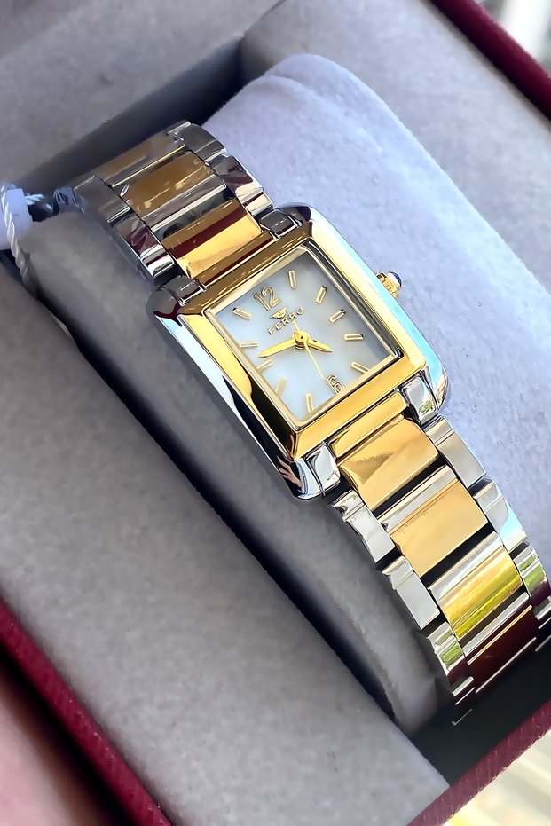 Women's wristwatch steel band waterproof 2 years warranty boxed