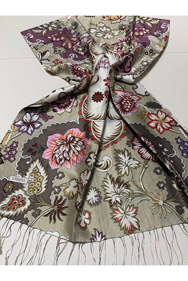 Stone Crown Leaf Patterned Silk Shawl