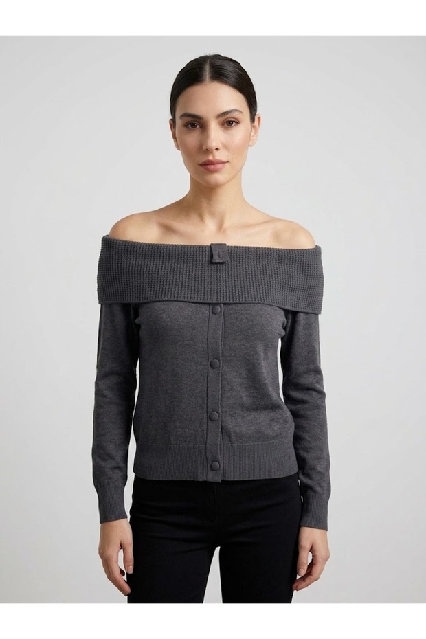 Madon Collar Fabric Covered Buttoned Knitwear Sweater 10343