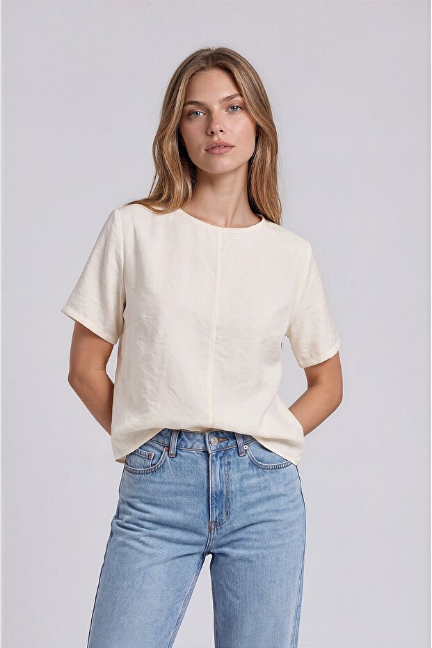 Round Neck Short Sleeve Crop Blouse