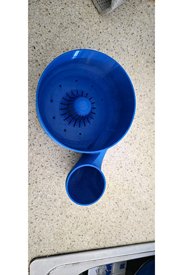 Small 14X14 cm Vegetable and Fruit Washing Bowl with Strainer Fruit and Vegetable Washing and Draining Container