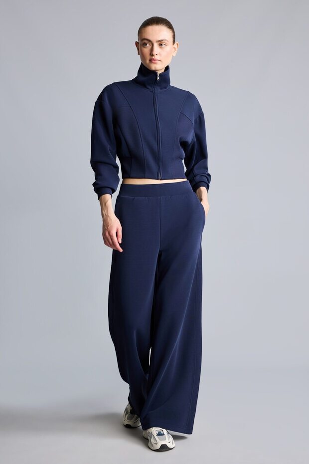 Ultra Soft Wide Leg Standard Length No-Show Modal Sports Sweatpants with Pockets H4591Ax26Au