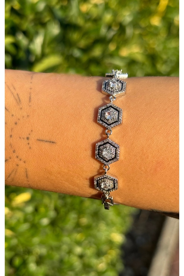 Special Series Hexagonal Cut Zircon Stone Black Stripe Adjustable Bracelet