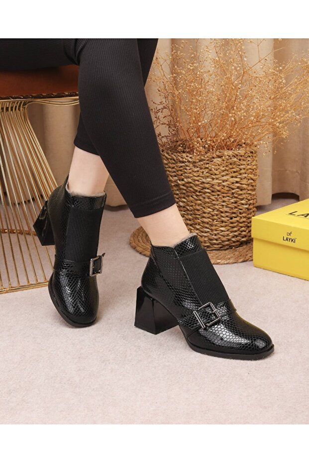 Ilven Black Buckle Detailed Elastic Furry Heeled Women's Boots
