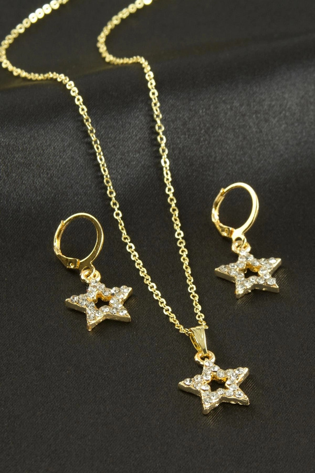 Star Stone Set Necklace
