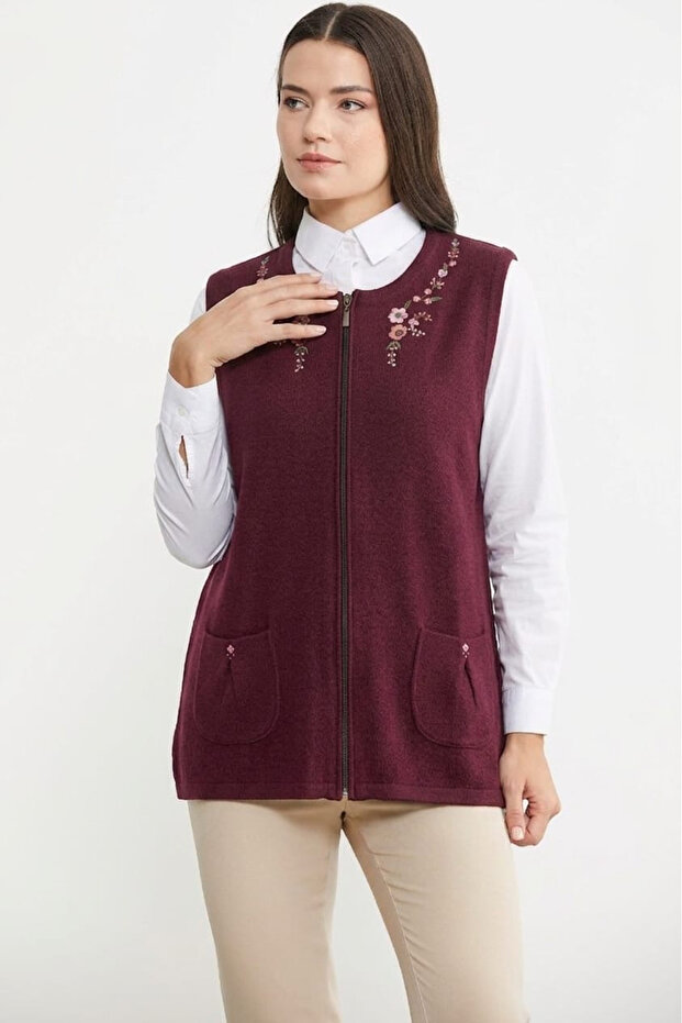 Zippered Wool Knitwear Vest with Embroidery Detail - Claret Red