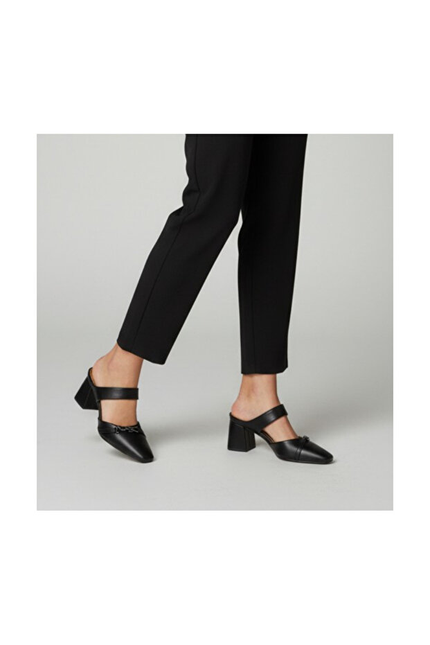 Sandal