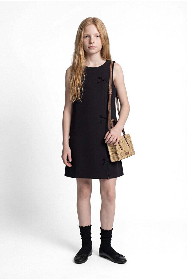 Girl's Zero Sleeve Bow Detail Dress