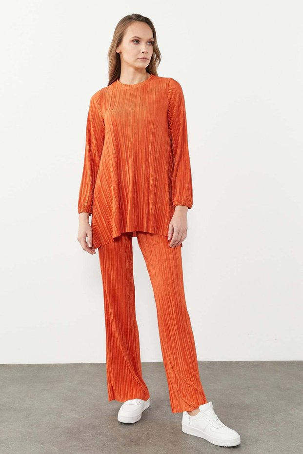 Crinkle Fabric Detailed Trousers