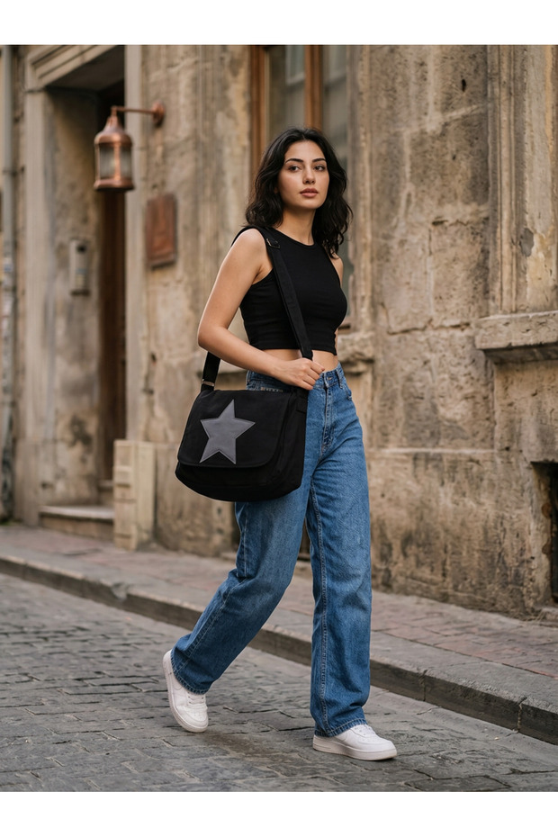 Unisex Star Detailed Flap Messenger Bag Black