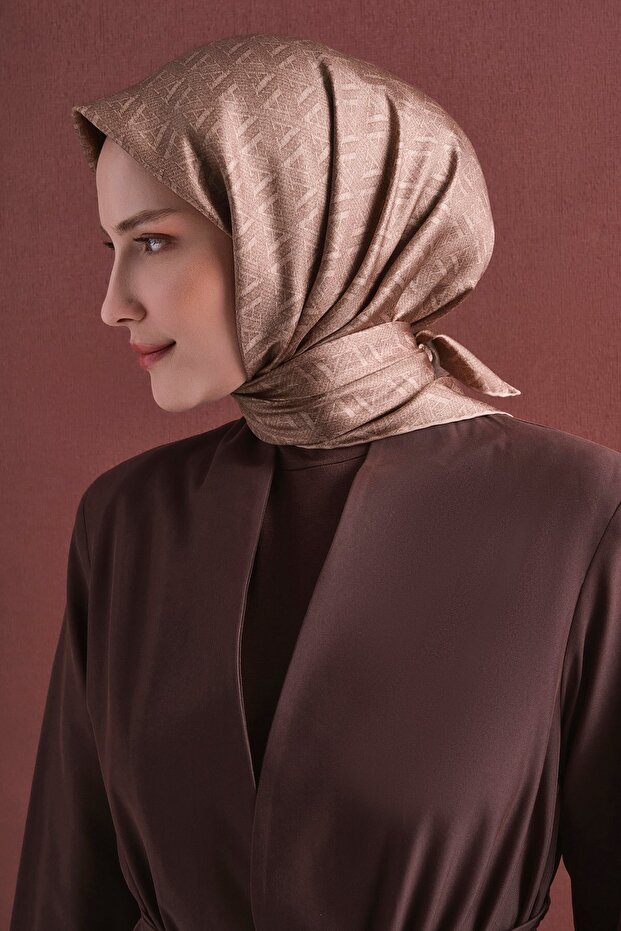 وشاح من الحرير الخالص 9625D 55