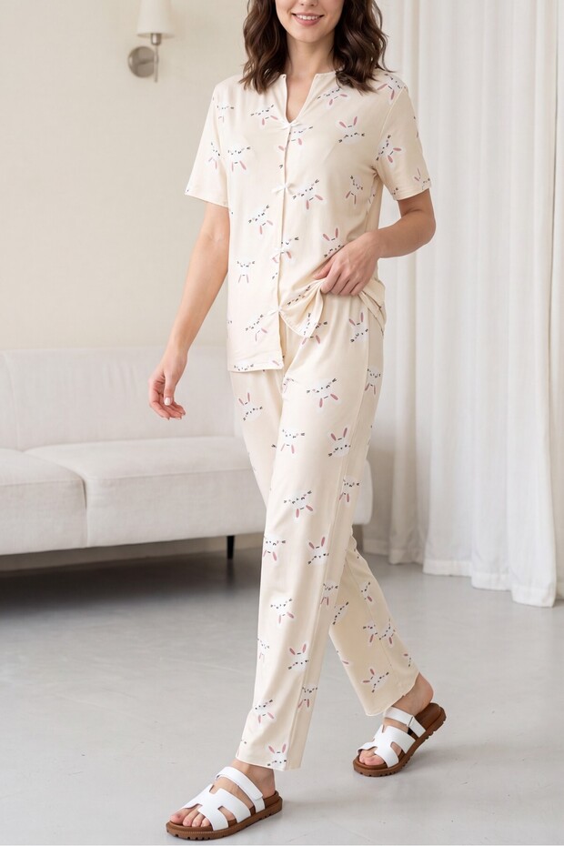 Mixed Figure Patterned V-Neck Short Sleeve Combed Cotton Pajama Set with Bow on the Front - Cream