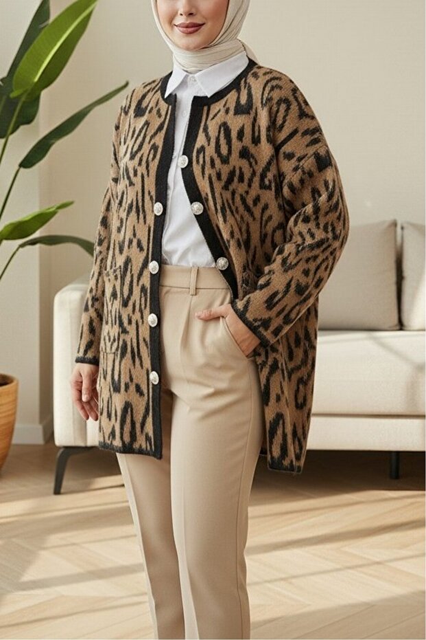 Fleece-Lined Leopard Patterned Soft Knit Cardigan - Mink