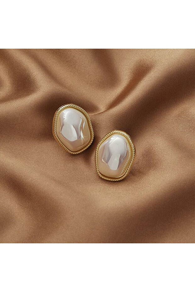 02 Imitation Pearl Zircon Retro Elegant Irregular Oval Square Hollow Out Earrings for Women Party Au