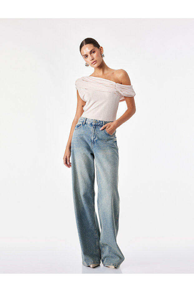 Drapeli Slim Fit Strapless Open Shoulder Bodysuit