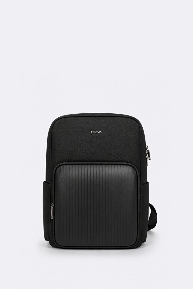Men's Black Backpack B009761