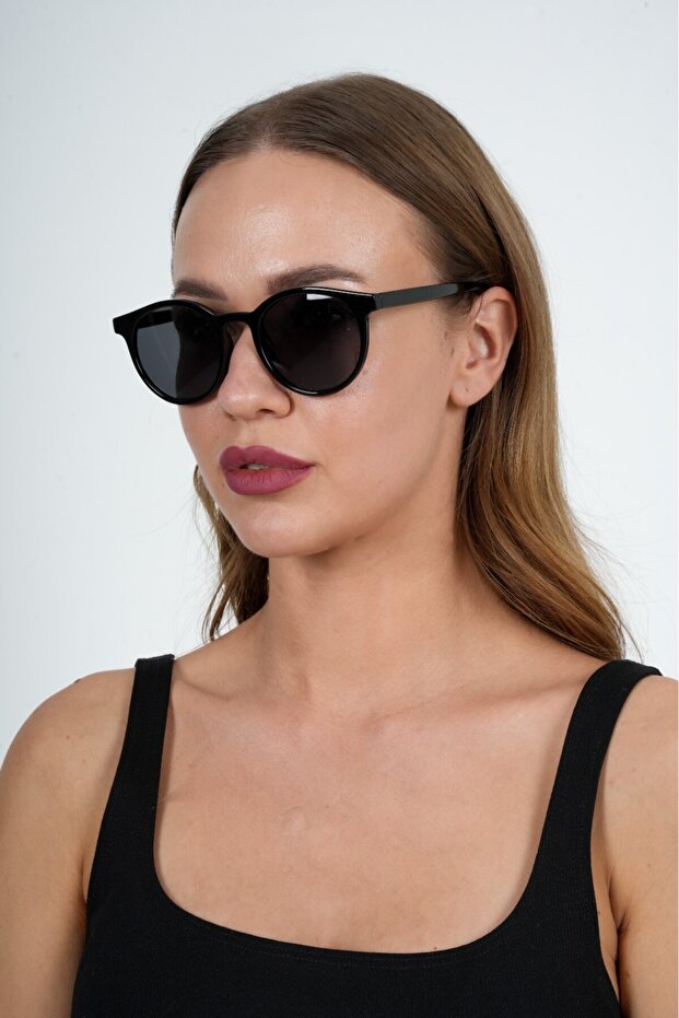 Black Round Sunglasses