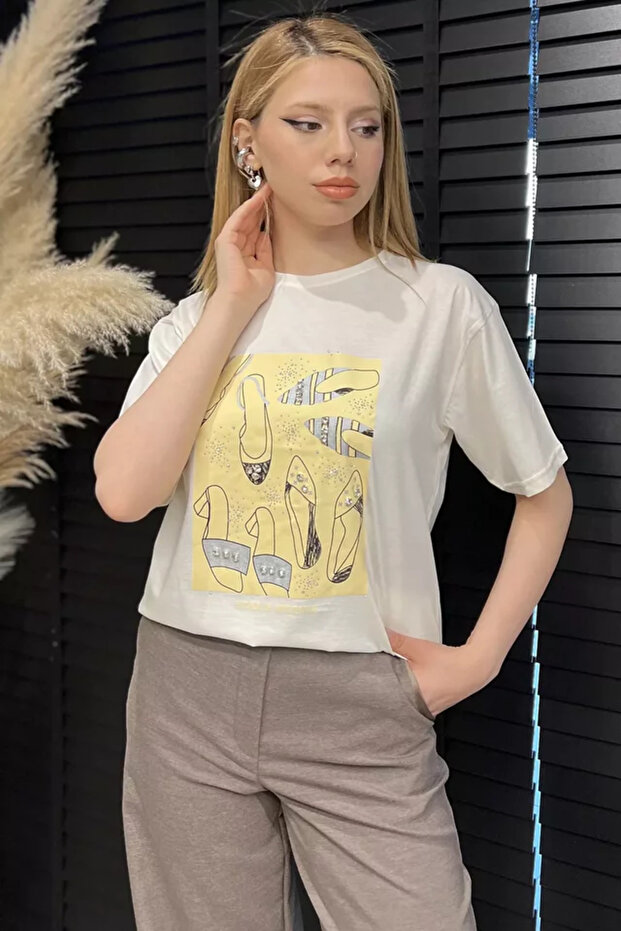 Women's Crew Neck Stone Embroidered Printed T-Shirt