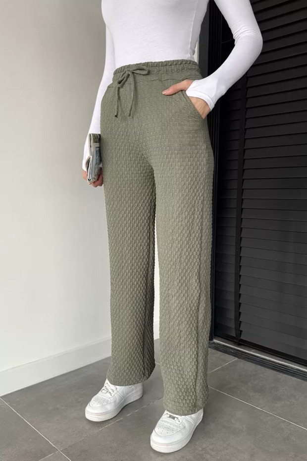 Women's Elastic Waist High Waist Self Patterned Pants