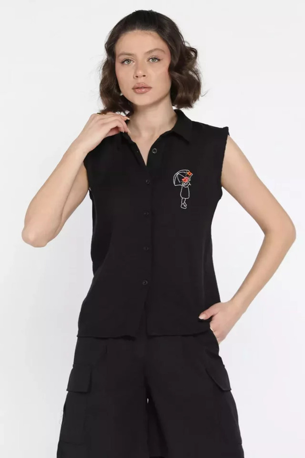 Embroidered Sleeveless Women's Linen Shirt