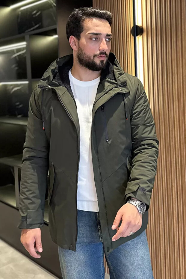 Plush Coat with Velcro Fastening on the Wrist and Hood
