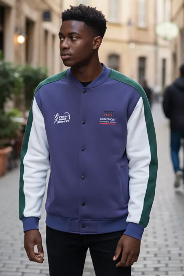سترة رجالية مطبوعة بزر أمامي وتفاصيل مطرزة