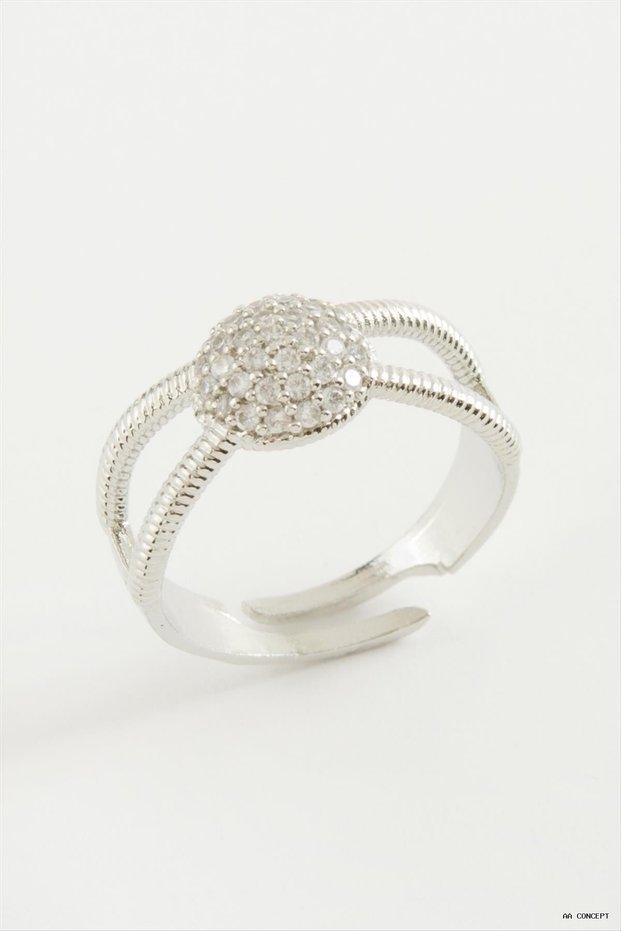 Concepta Round Stone Ring (10944) Silver Color