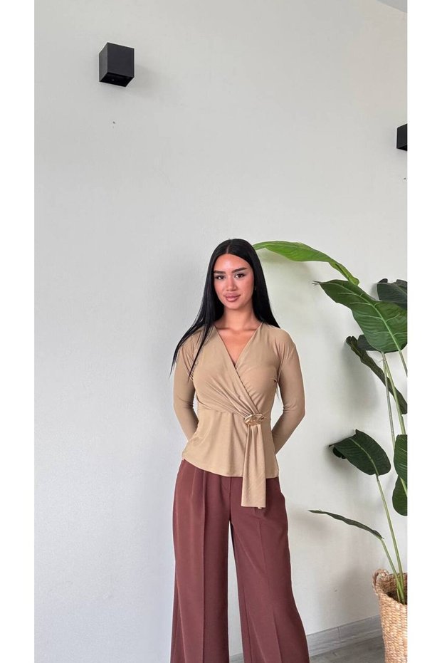 Women's Double-Breasted Collar Long Sleeve Blouse with Gold Buckle Tie Detail