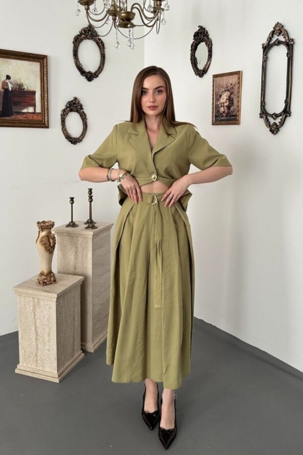 Green Single Button Short Jacket and Skirt Set
