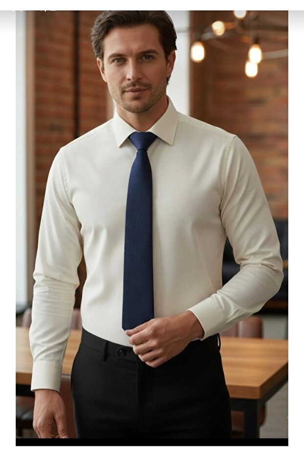 Long Sleeve Slim Fit Cut Cotton Satin Fabric Men's Shirt