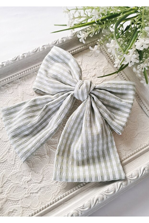 Green and White Gingham Bow with Automatic Clip Buckle 14 X 14 cm