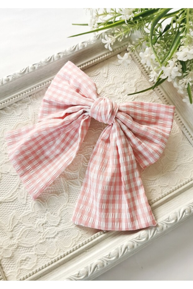 Pink and White Gingham Bow Automatic Clip-On Buckle 14 X 14 cm