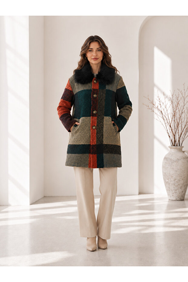 Women's Fur Collar Plaid Patterned Wool Textured Buttoned Coat & Cashmere Jacket