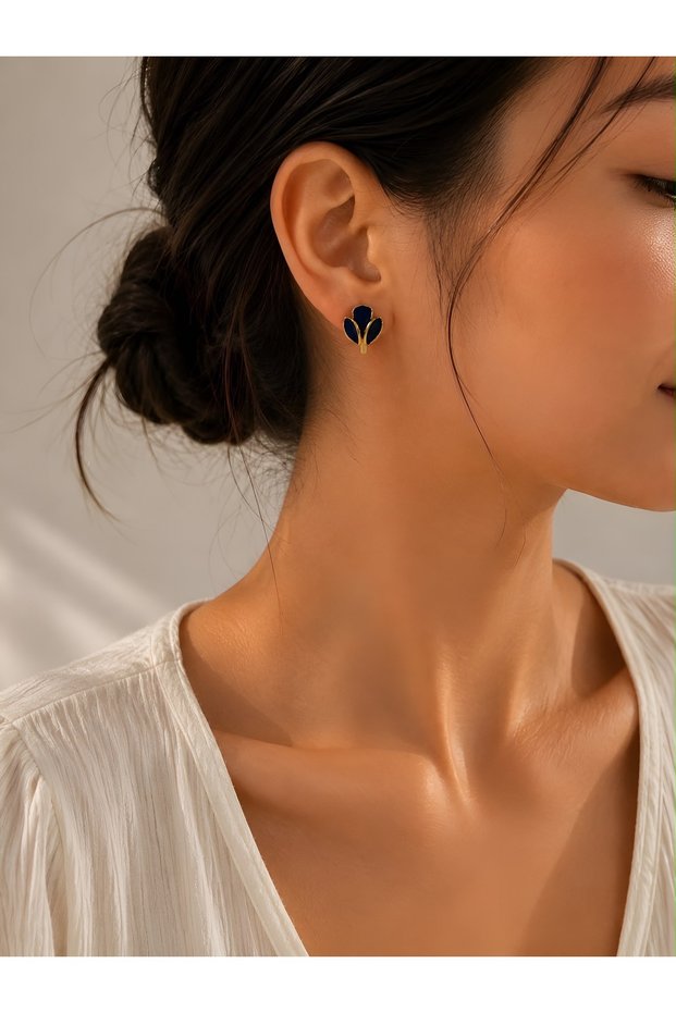 Stylish Women's Earrings with Gold Black Leaf Figures