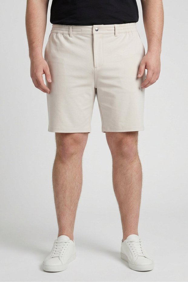 Men Solid Basic Shorts, Beige