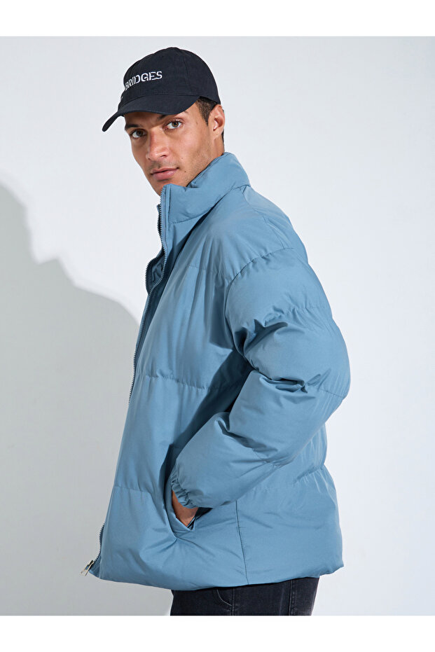Men Blue Plain Oversized Puffer Jacket